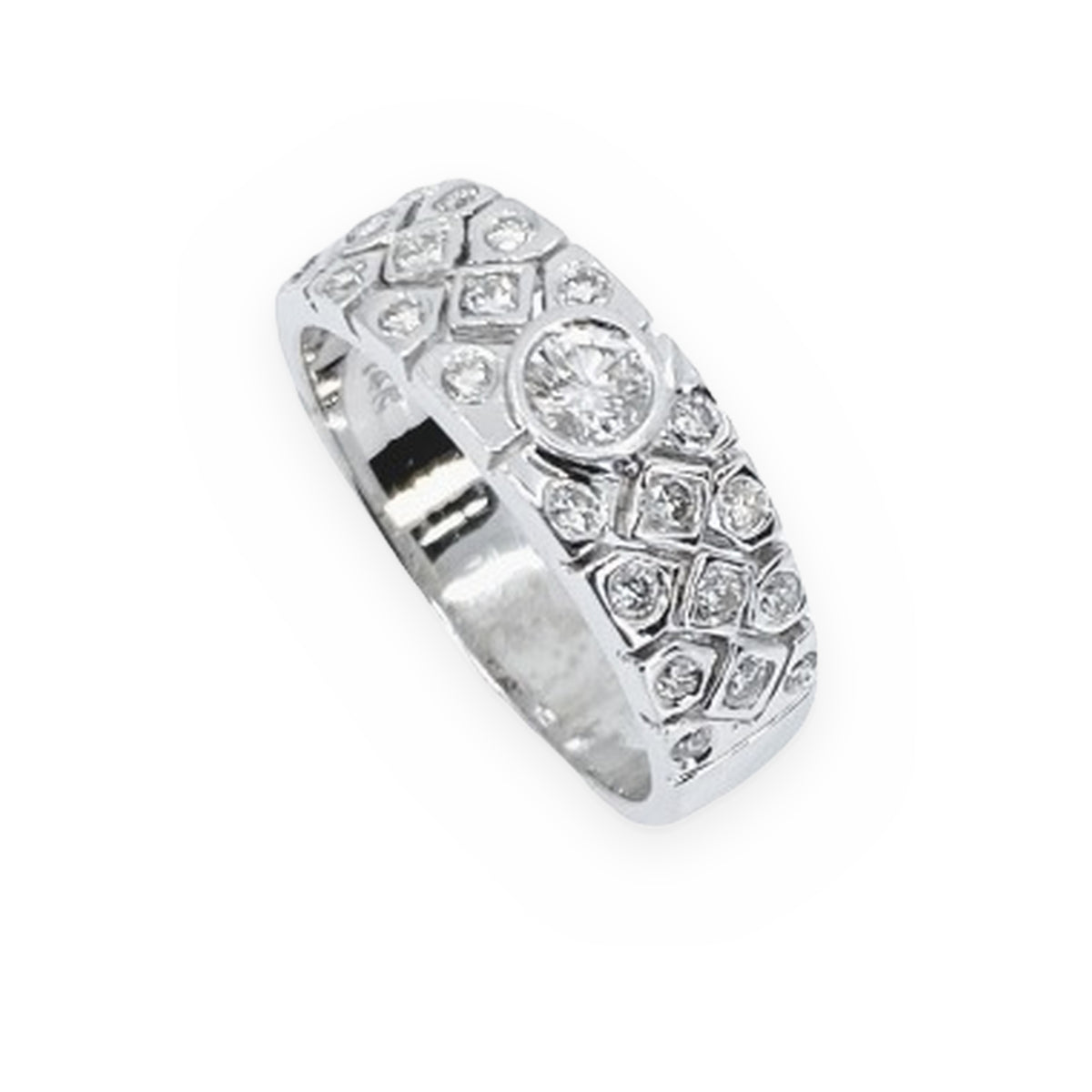 18K white gold wide band with a central round diamond and pave-set diamond harlequin pattern