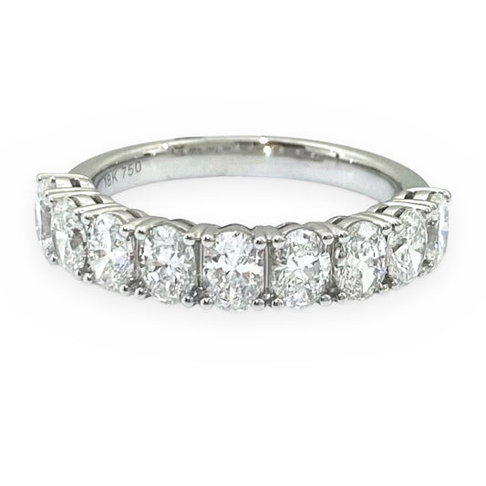 18K white gold oval diamond band