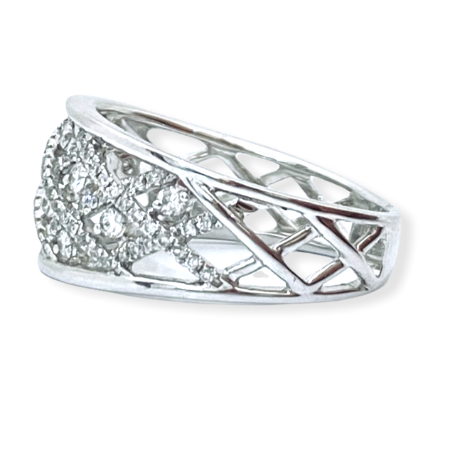 18K white gold openwork diamond band ring with pave lattice top