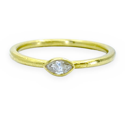 18K yellow gold thin band with bezel-set marquise diamond