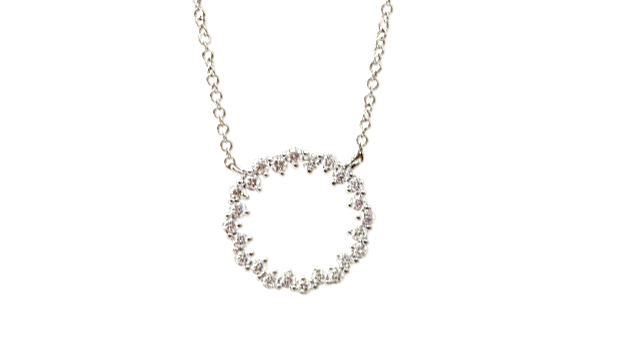 Yellow gold elongated cable chain bracelet with a pave diamond toggle bar clasp