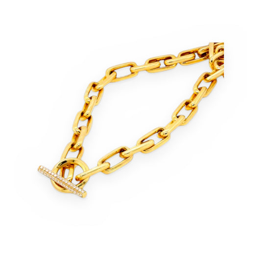 Two-tone gold interlocking oval-link necklace with a pave diamond heart clasp