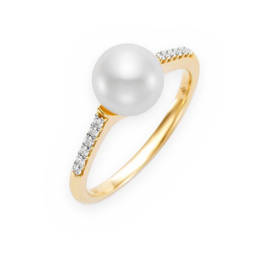 18K yellow gold freshwater pearl ring with diamond-accented shoulders